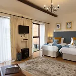 Brickfields Farm Oda ve Kahvaltı 4*