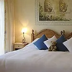 Brickfields Farm 4*